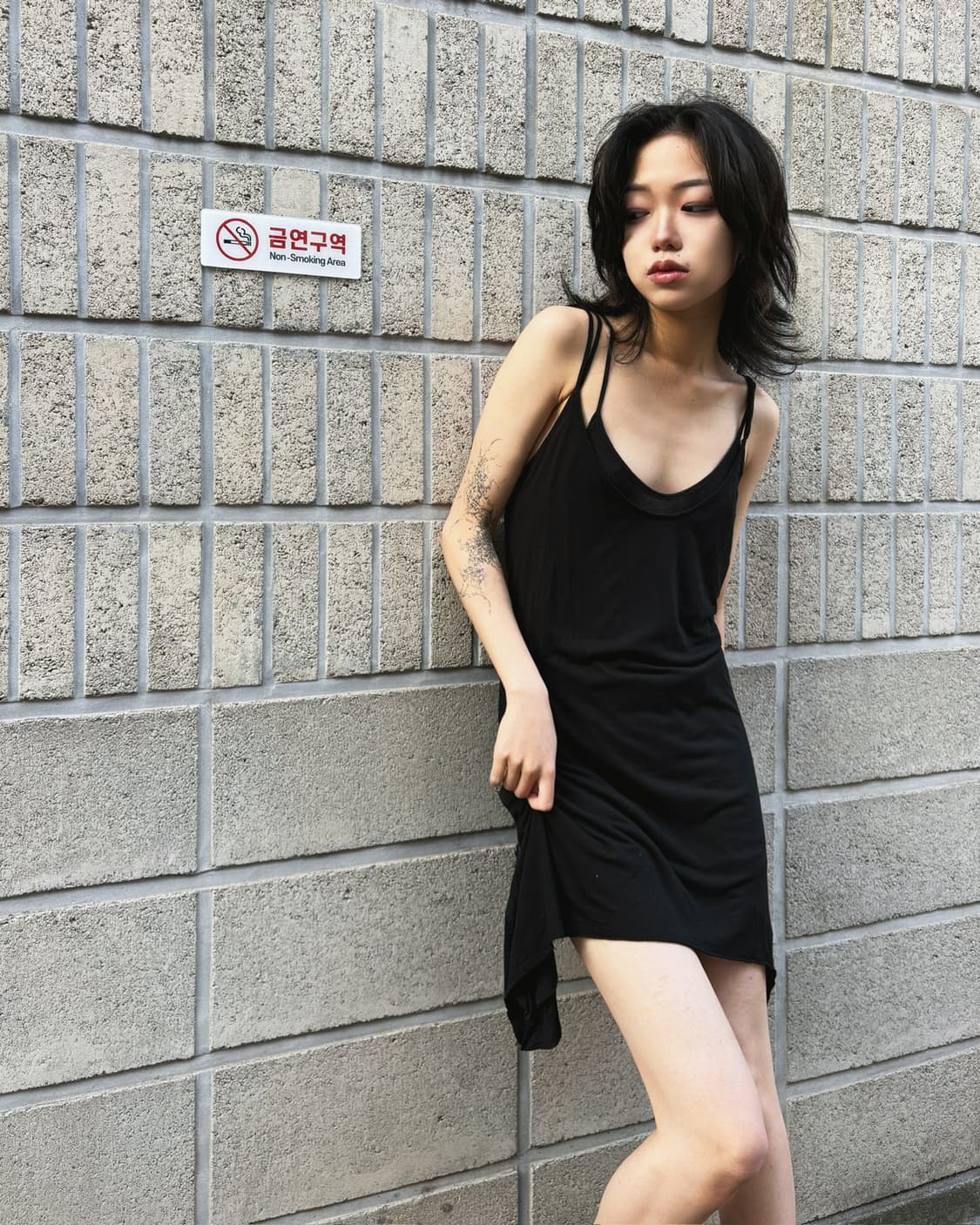 LGB 스트랩 슬리브리스 디테일 원피스 상품이미지5