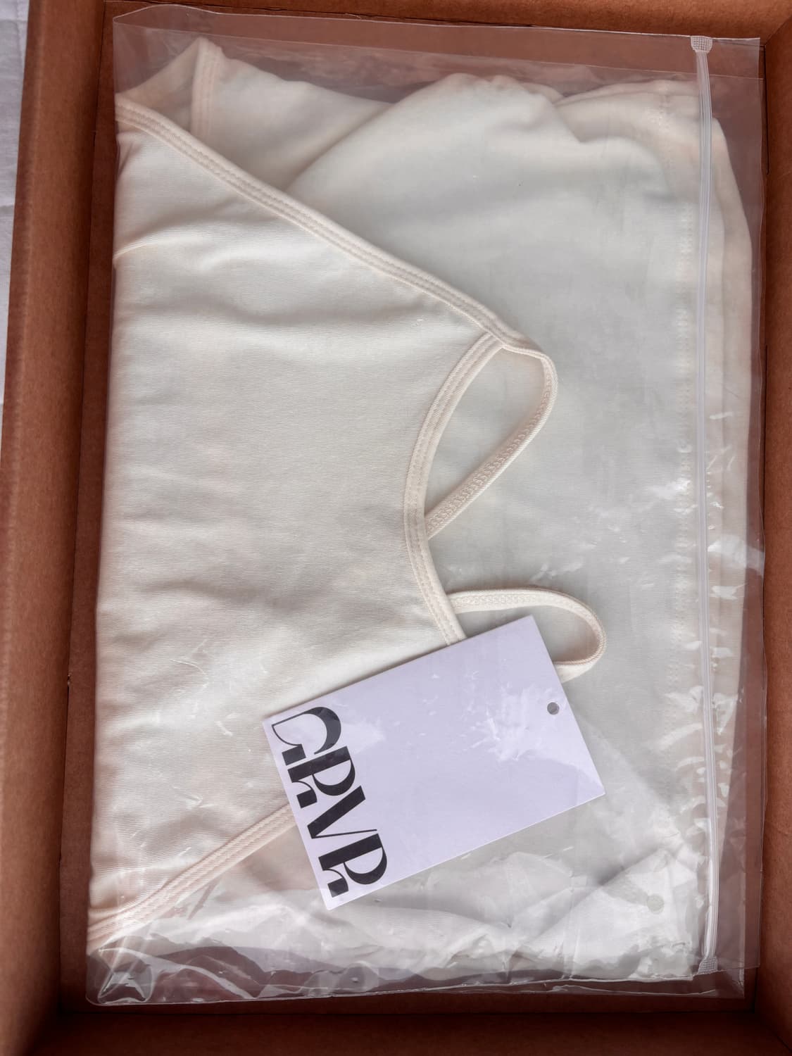 그로브 홀터탑 크림 새상품 택포 상품이미지2