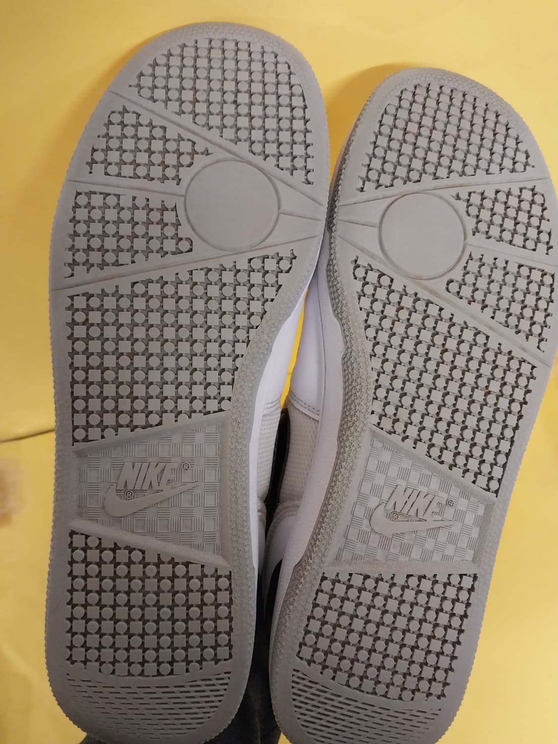 남성 나이키 맥 어택 QS SP 블랙앤화이트 운동화 (285) 상품이미지8