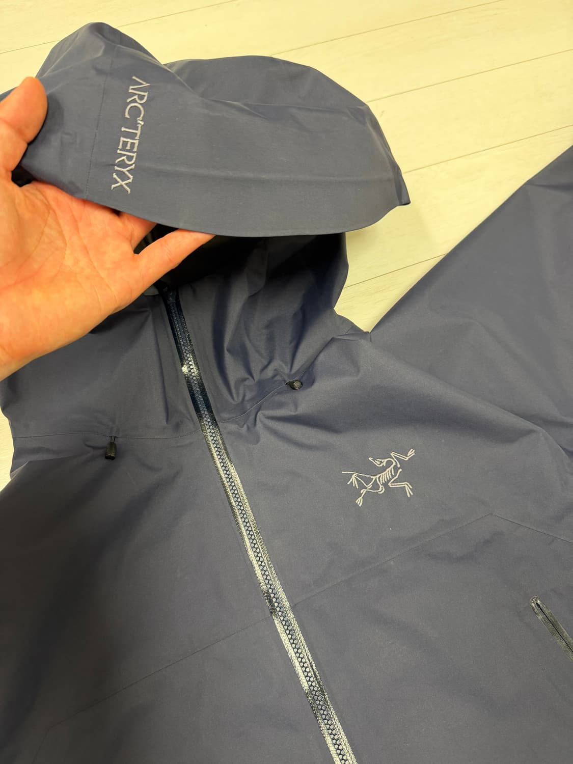 아크테릭스 베타 SL  L 사이즈 블랙사파이어 색상  상태 9.6/10  상품이미지3