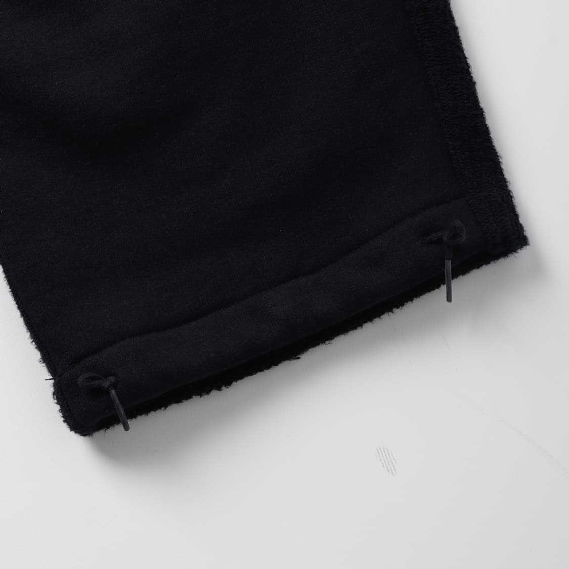 네임 Name. Asymmetric Sweat Cargo Pants 상품이미지10