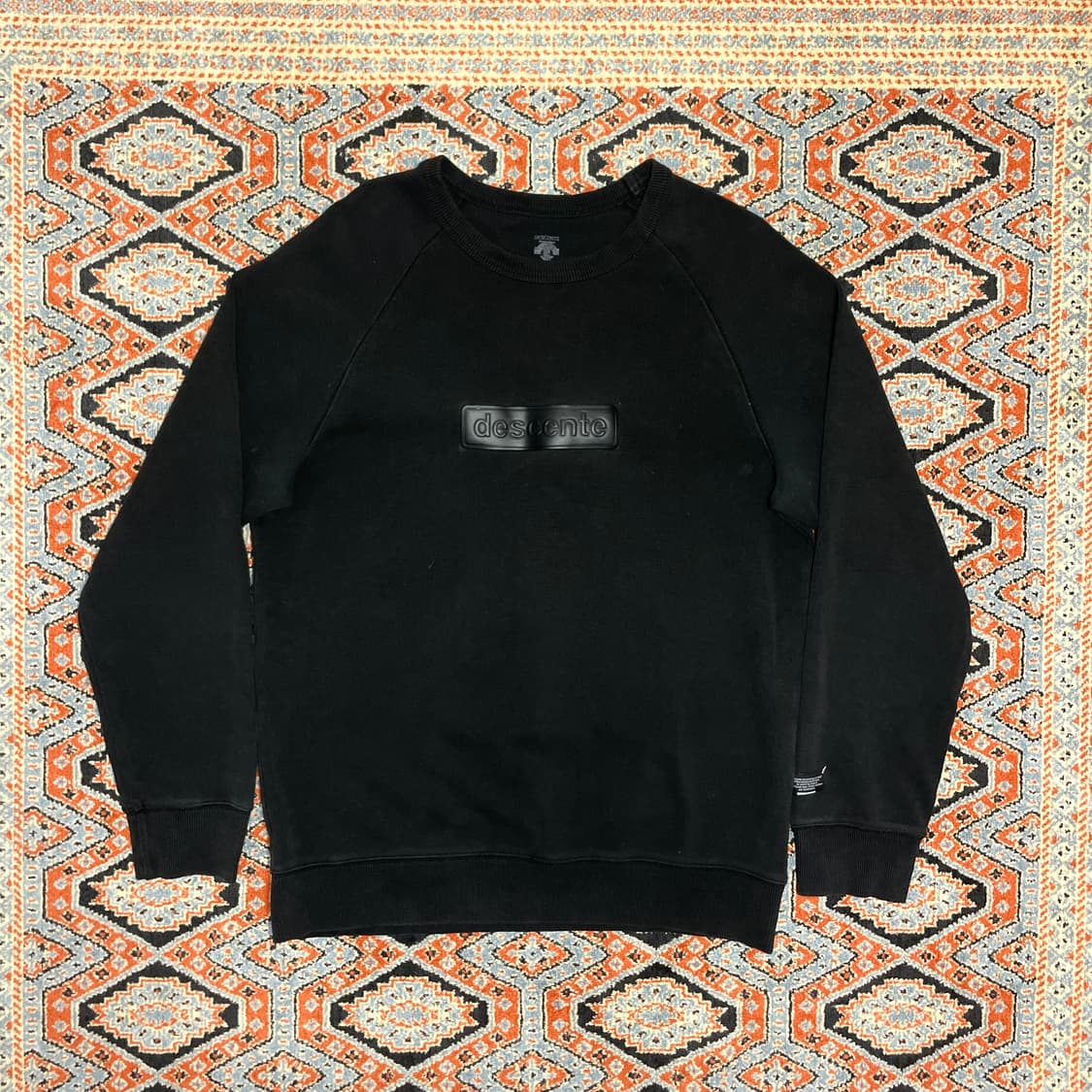 데상트 블랙 맨투맨 남성95  상품이미지1