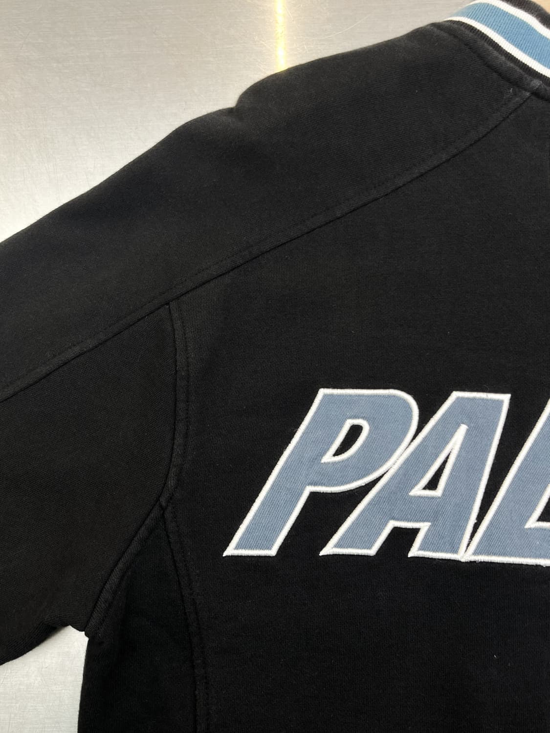 팔라스 19fw Pallas 크루 블랙 상품이미지6