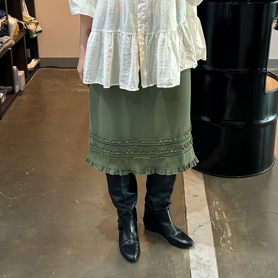 프릴디테일 미디 스커트 상품이미지2