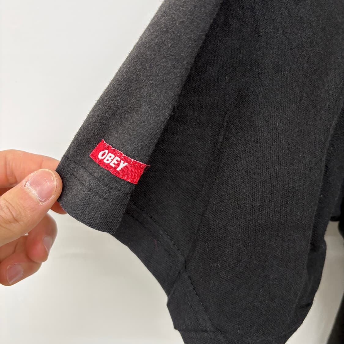 OBEY 검정색 반팔 티셔츠 남성L 상품이미지5