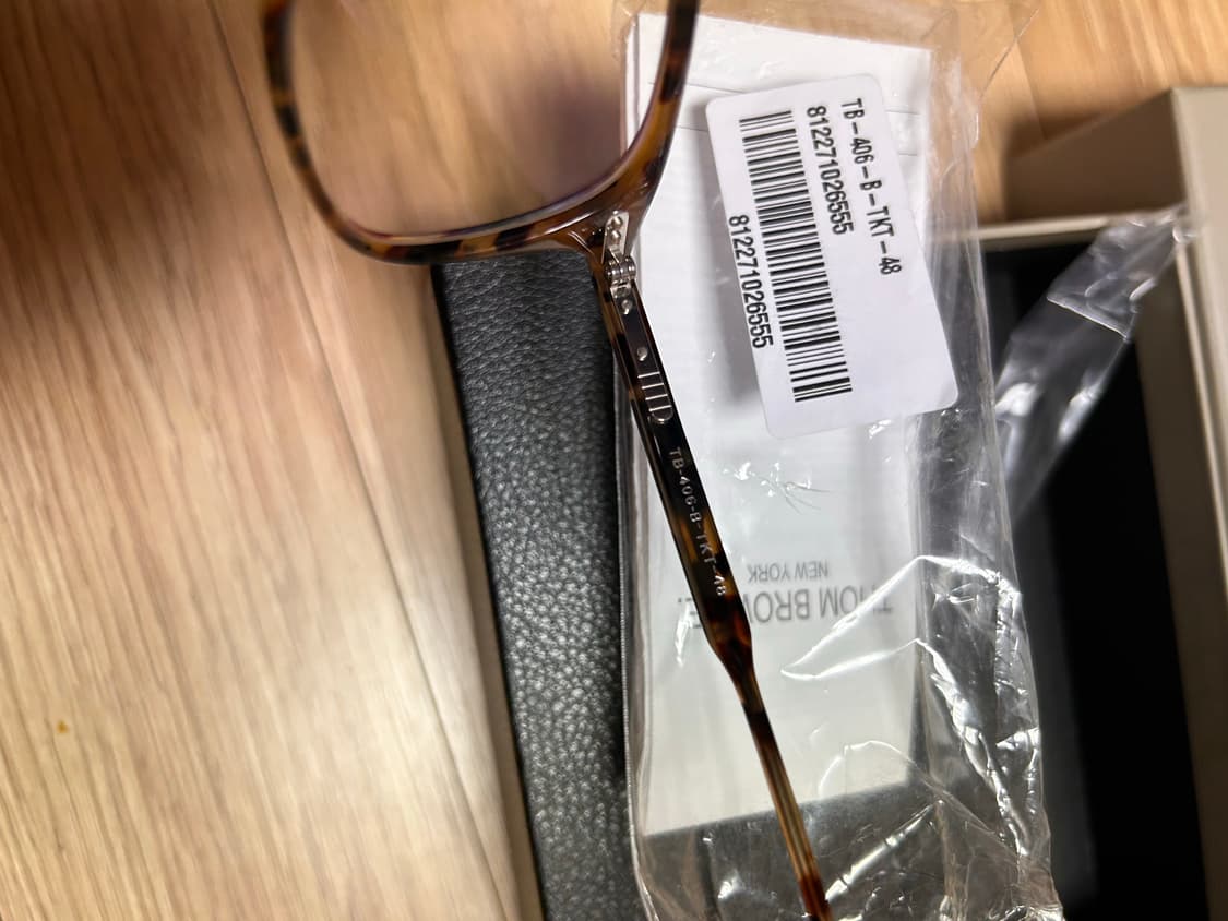 [새제품] 톰브라운 안경테 팝니다 상품이미지2