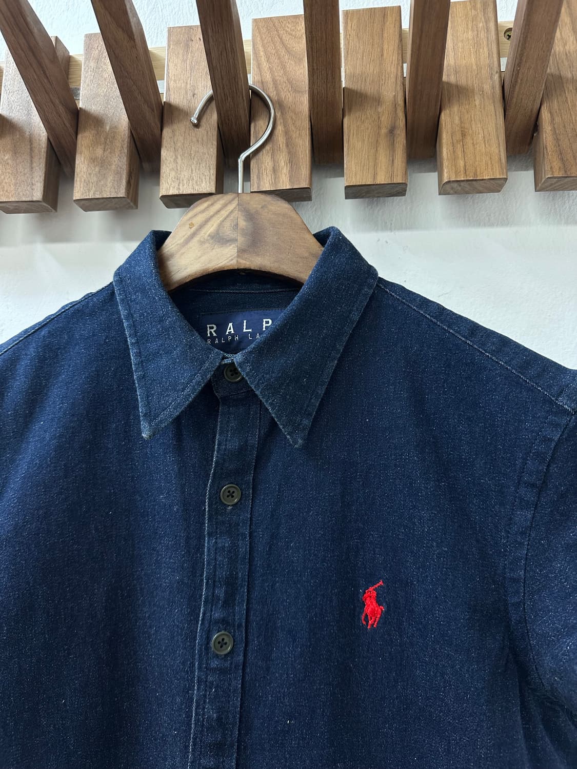 RALPH LAUREN 랄프로렌 포니 로고 중청 워싱 데님 셔츠 상품이미지4