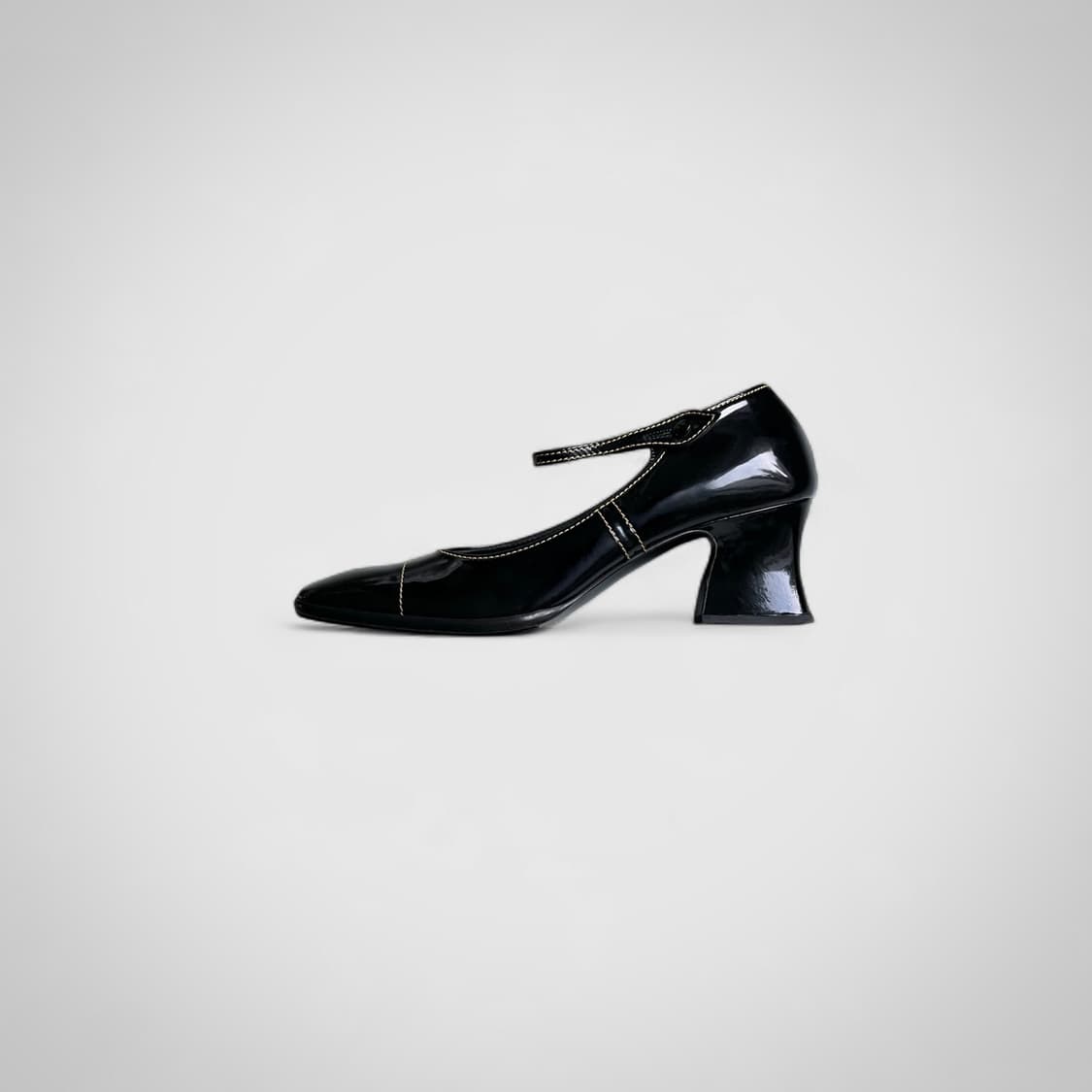 Prada shoes 상품이미지1