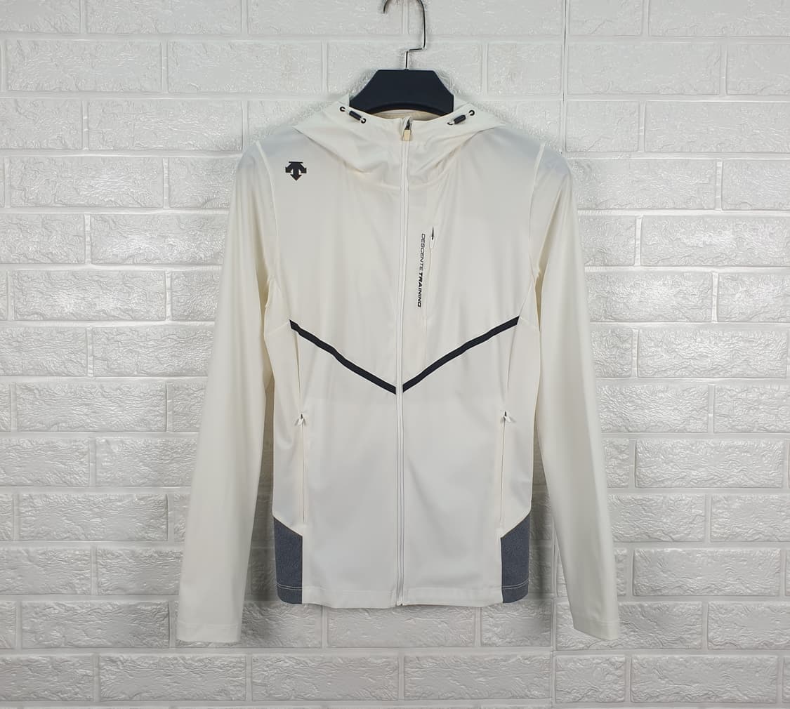 [90]데상트 기능성 후드집업 상품이미지3