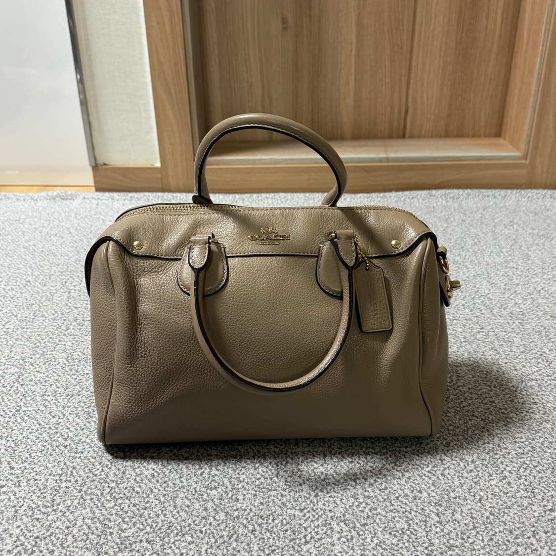 [정가 40만원] Coach 코치 미니 베넷 토트백 상품이미지3