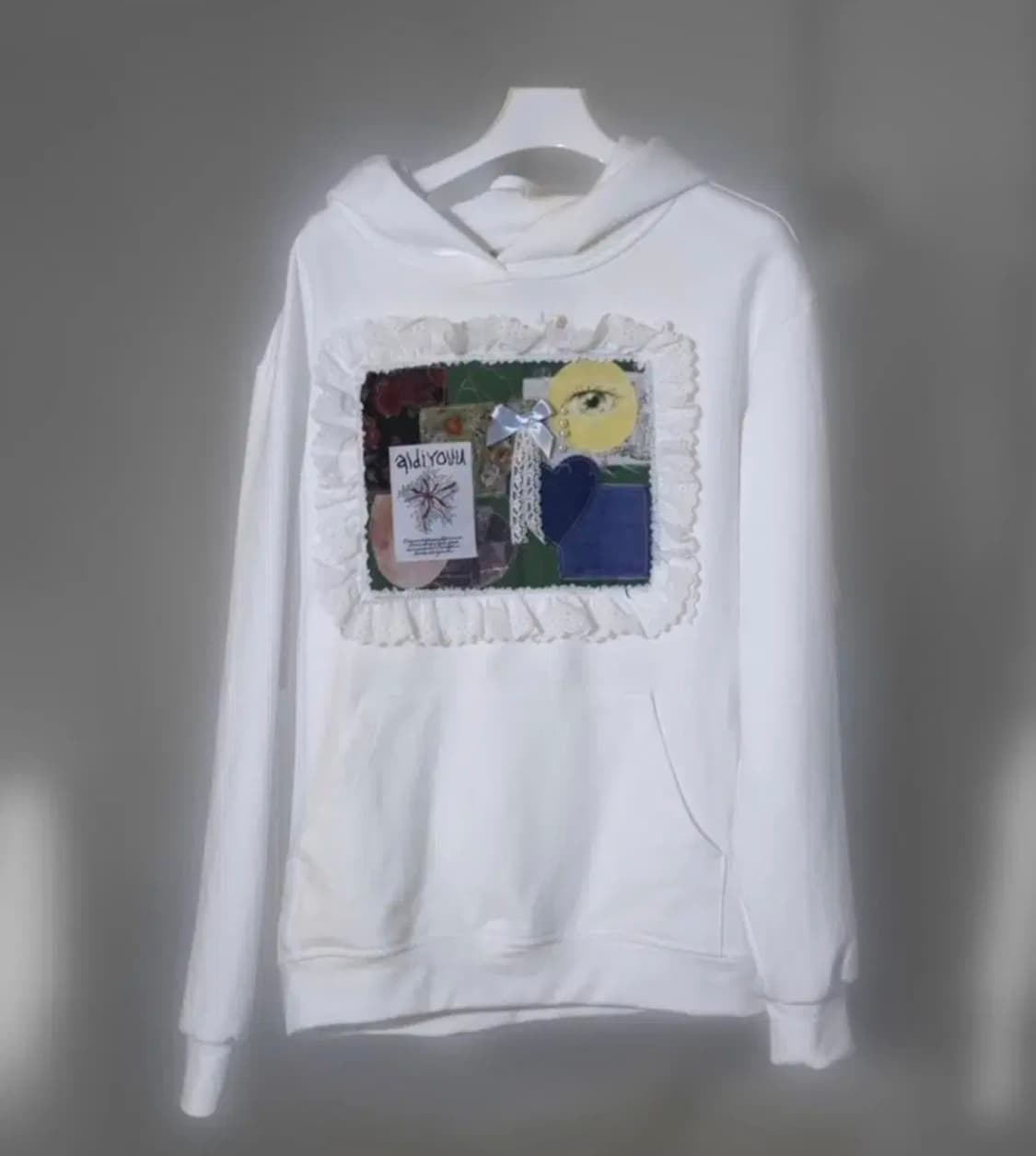 알디유 패치워크 펄 후드티 화이트 상품이미지2