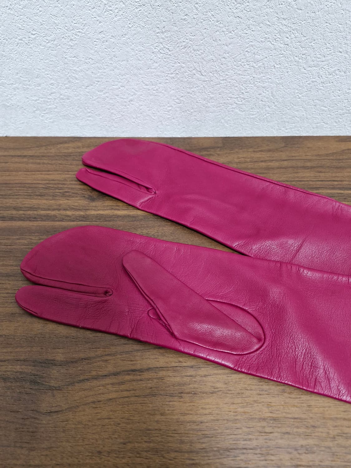 [M] 메종 마르지엘라 로즈 레더 타비 글러브 상품이미지2