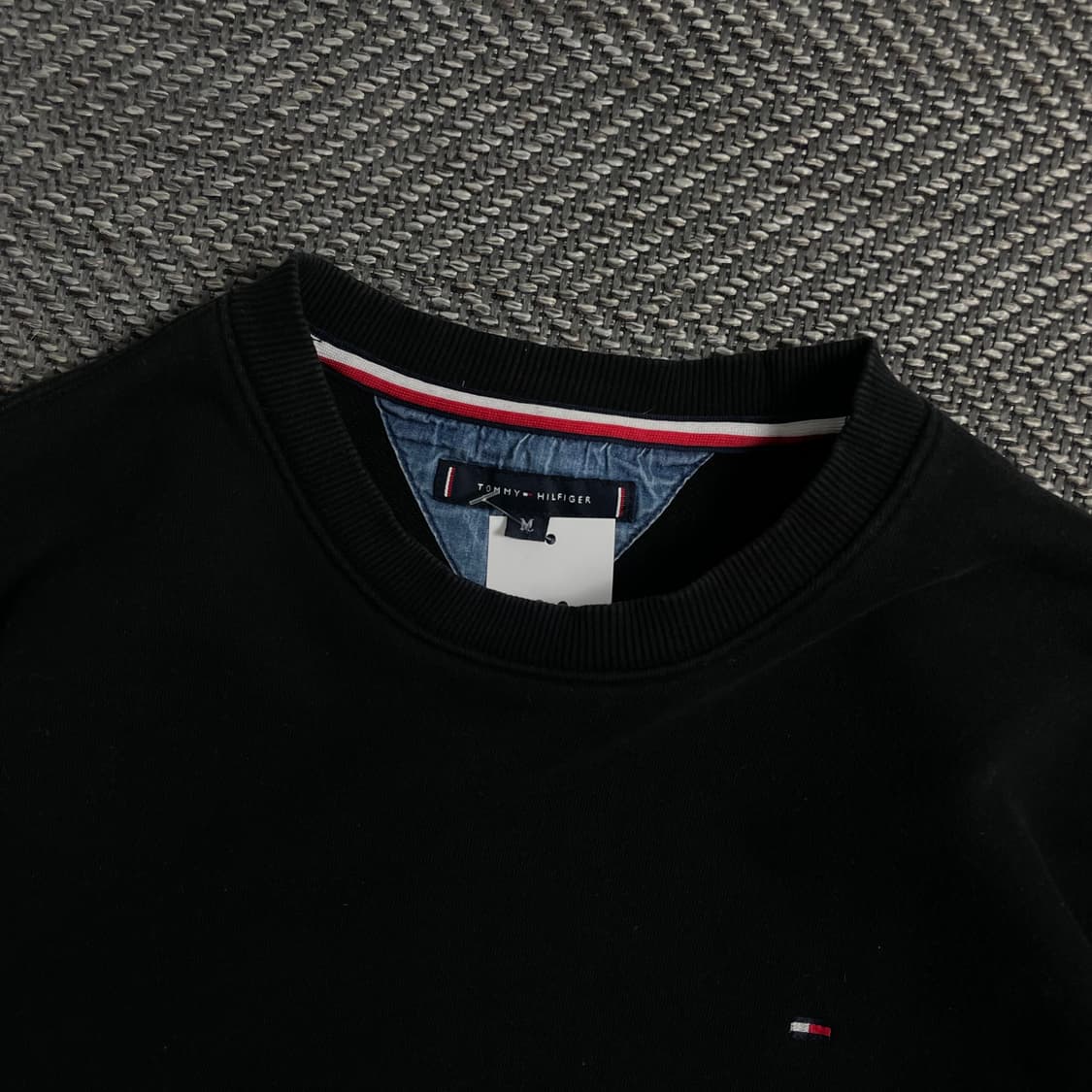 타미힐피거 스몰 자수로고 블랙 맨투맨o 4235 상품이미지5