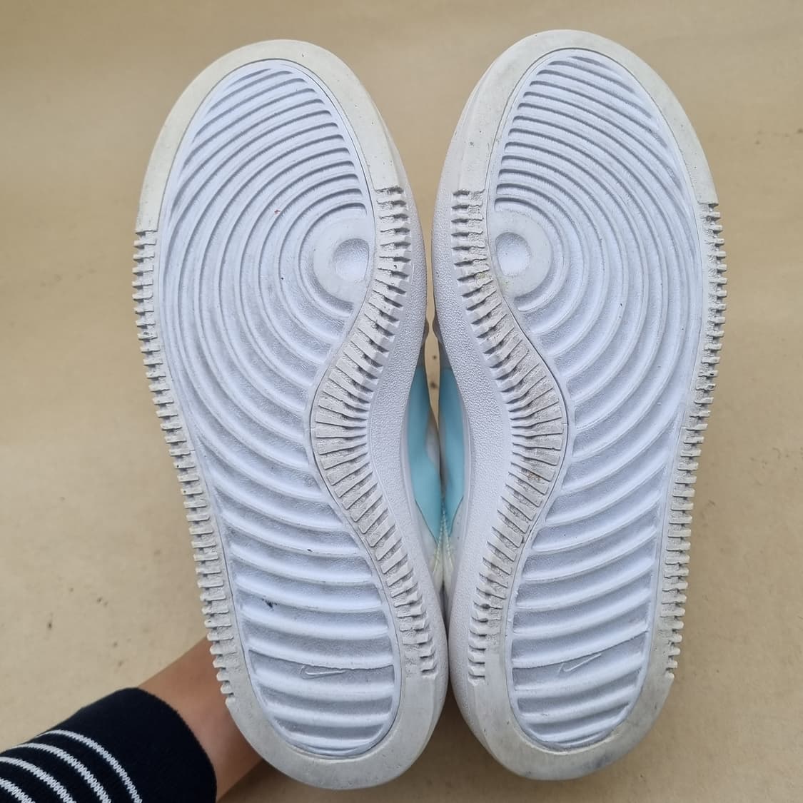 나이키 코트 비전 알타 운동화 235 상품이미지3