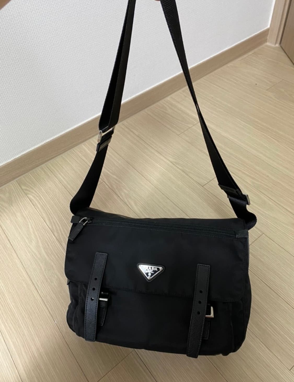 프라다 나일론 리나일론 크로스백 상품이미지3