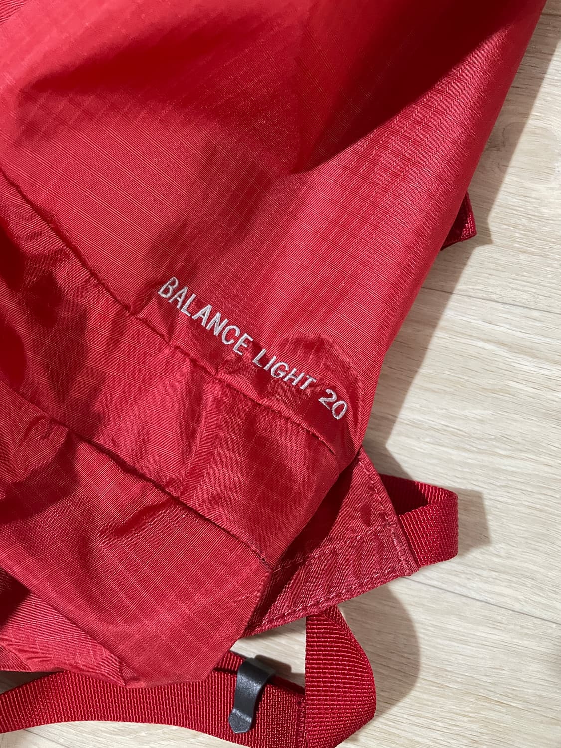 몽벨 밸런스라이트20l 레드 상품이미지6