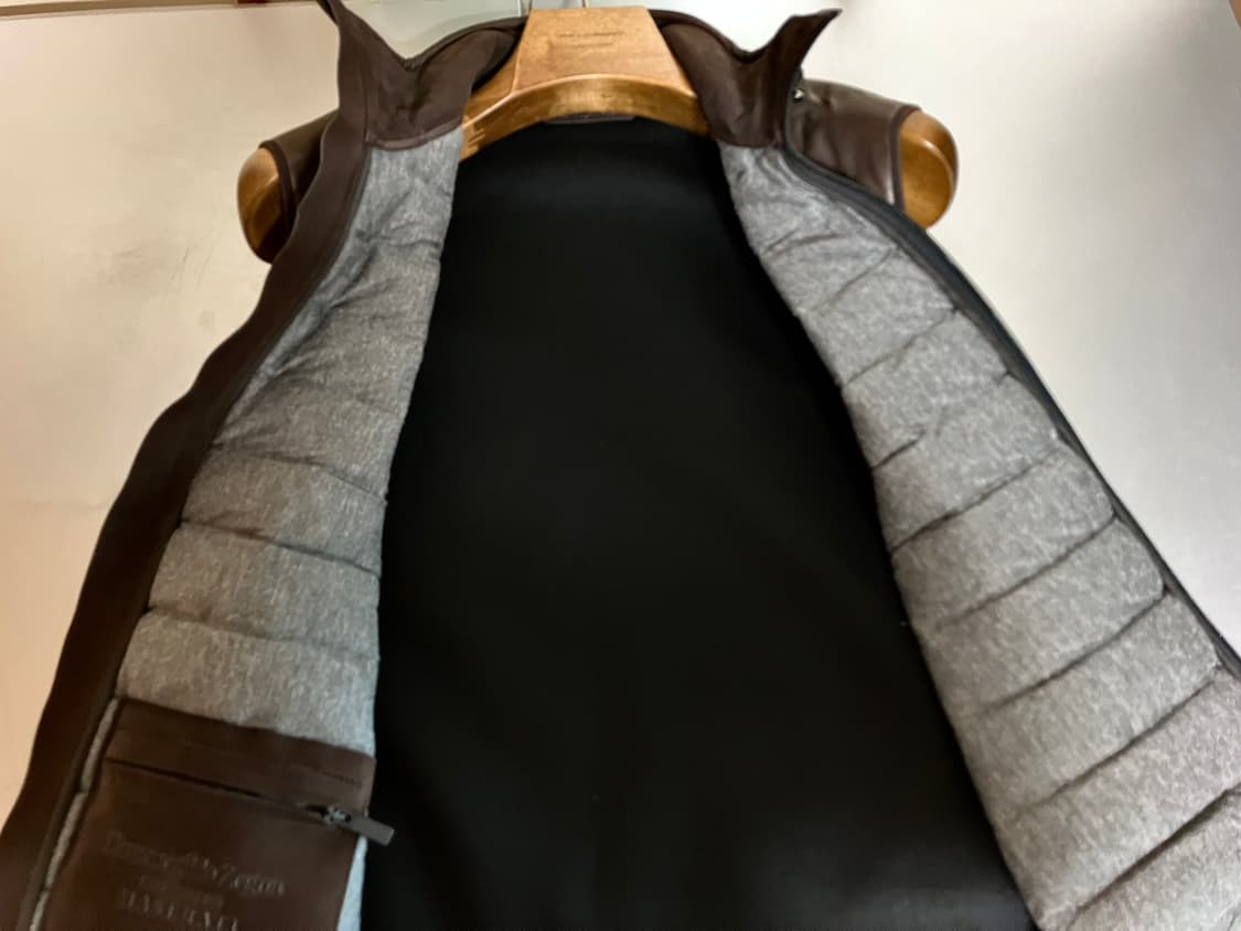 제냐 마세라티 가죽 패딩 베스트 상품이미지5