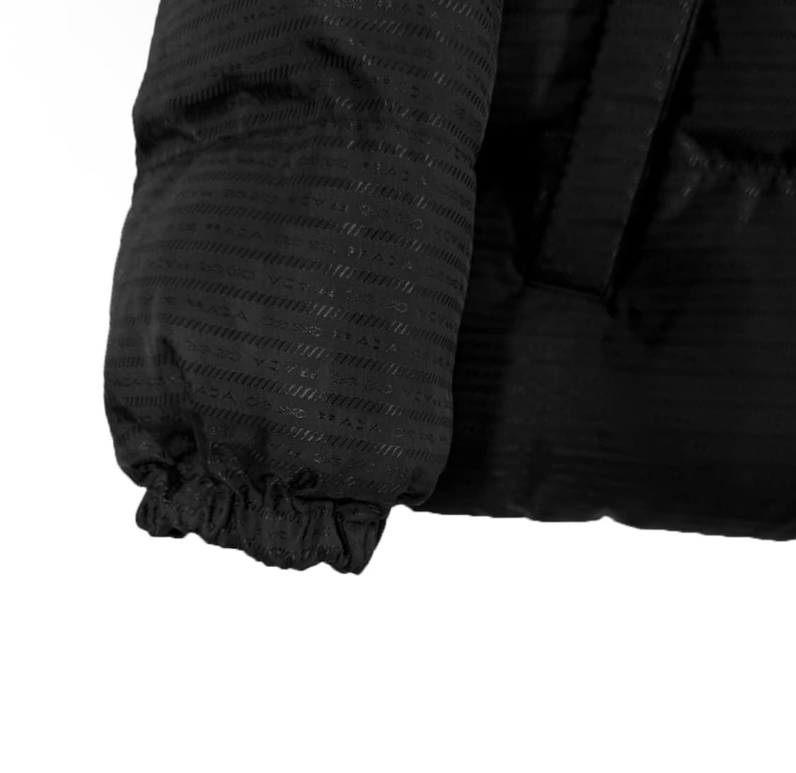 [S] 프라다 남성 미드 렝스 리나일론 리버시블 다운 패딩 자켓 블랙 상품이미지7