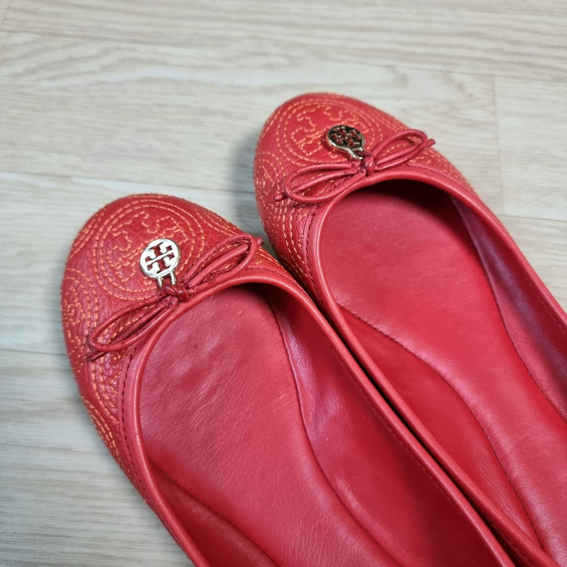 토리버치 퀼팅 레더 가죽 슈즈 단화 플랫 (240mm/7M) 상태굿 상품이미지7