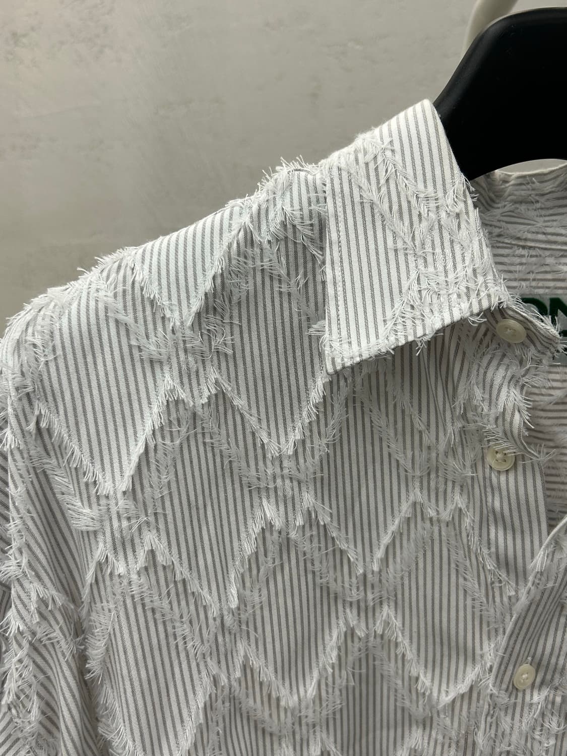 DNSR 화이트 스트라이프 셔츠 상품이미지4