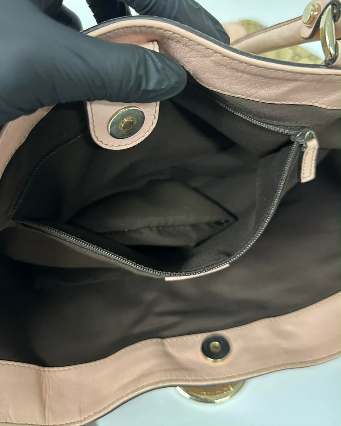 구찌 GG 캔버스 핑크 D링 버킷 쇼퍼 토트백 상품이미지8