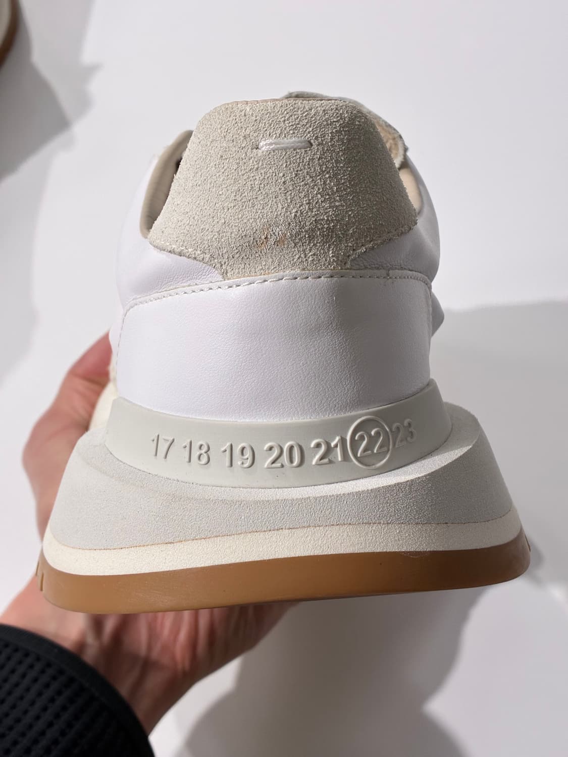 메종 마르지엘라 러너 에볼루션 스니커즈 화이트 42사이즈 상품이미지5