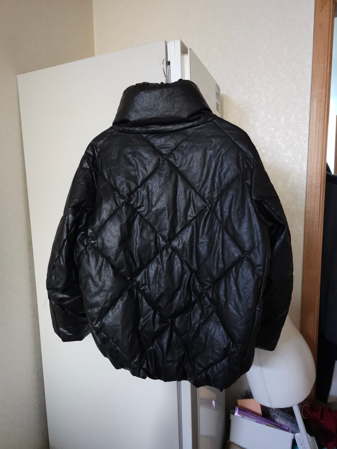 미니멈 블랙 오버핏 웰론패딩 상품이미지5