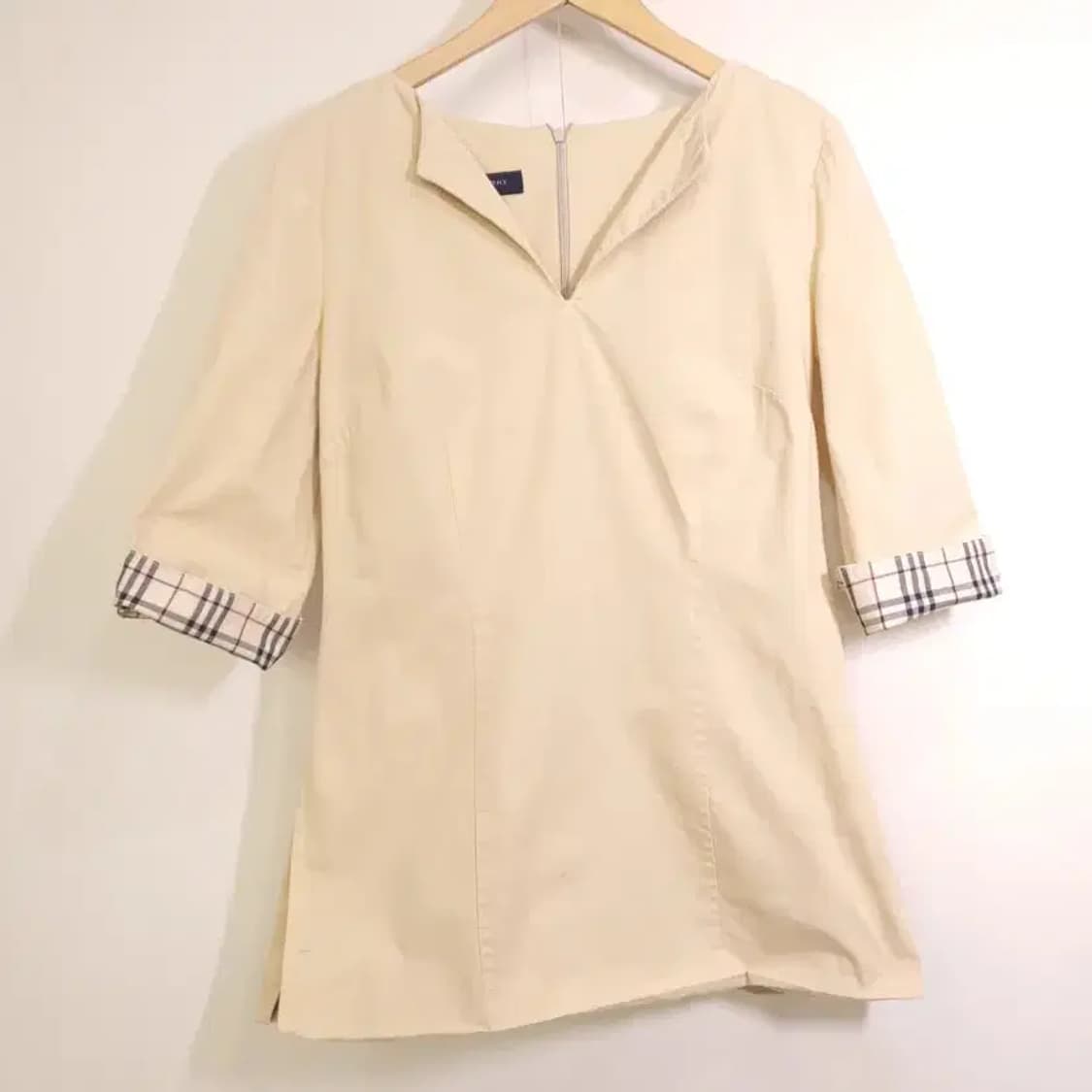 버버리 런던 체크 커프스 반팔 튜닉 블라우스 55 상품이미지2