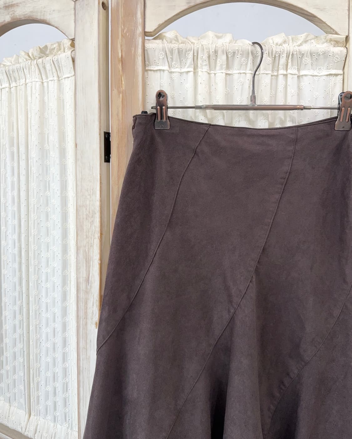 Deep brown suede midi skirt 상품이미지8