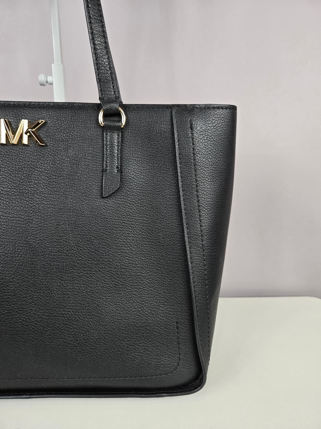 마이클코어스 실비아 미디움 레더 토트백 숄더백 가방 블랙 상품이미지4