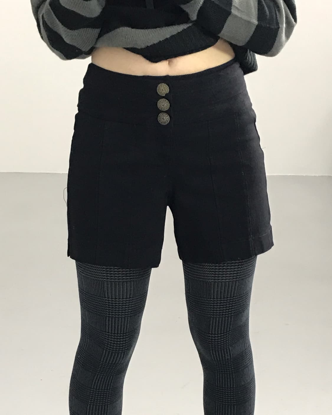 Vintage Black Rayon Shorts 상품이미지3