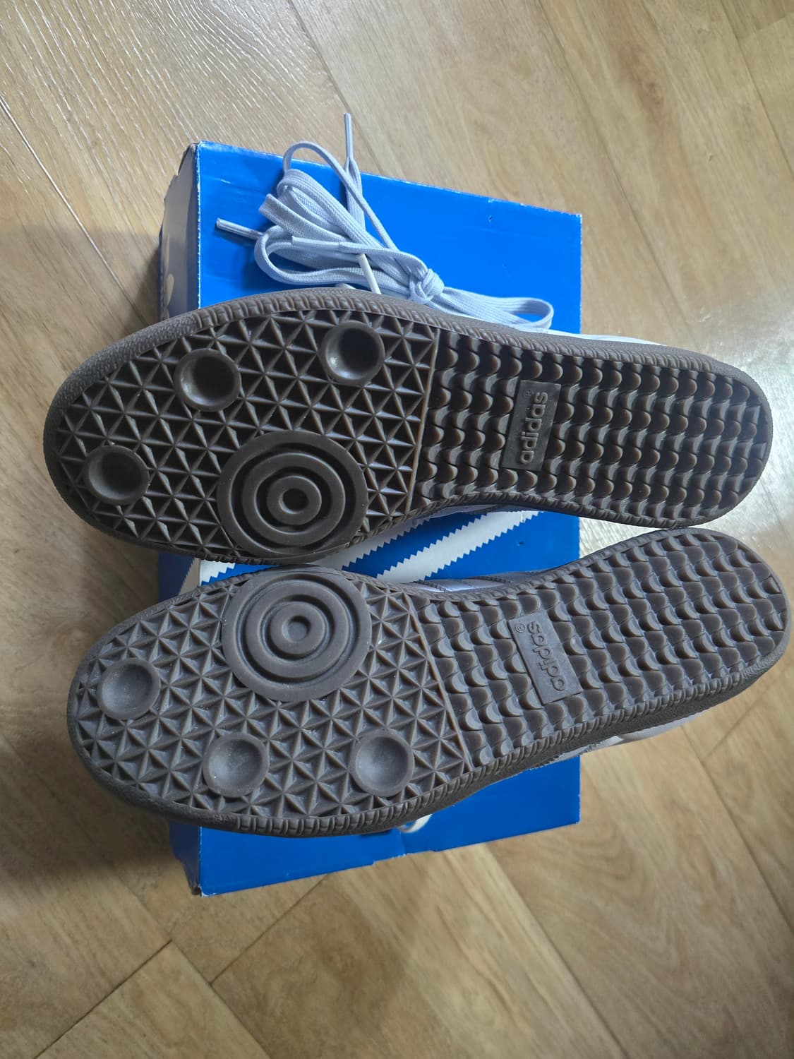 아디다스 삼바 OG 코어 화이트 헤일로 블루 상품이미지6