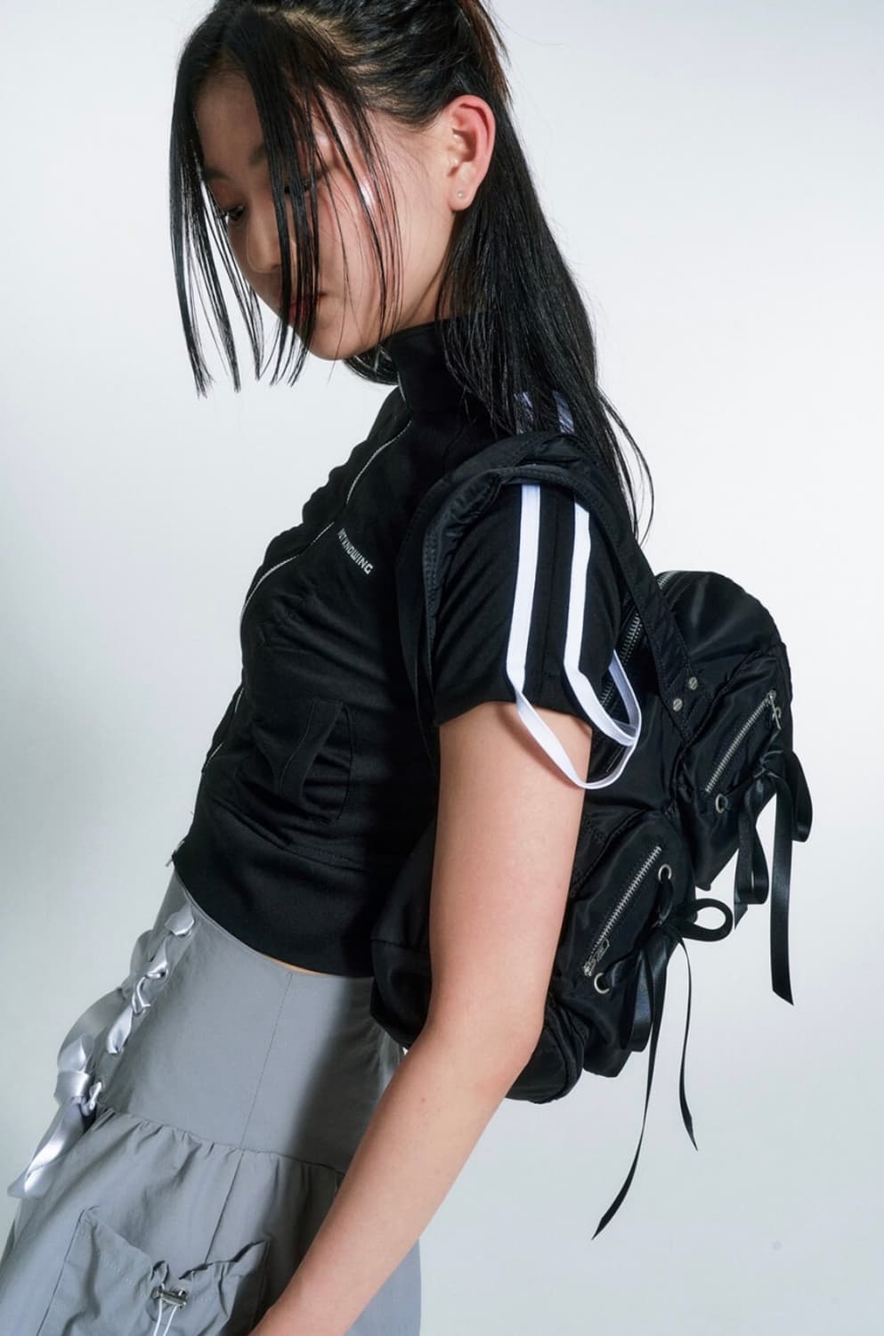 낫노잉 더블 리본 카고 더플백 블랙  상품이미지3