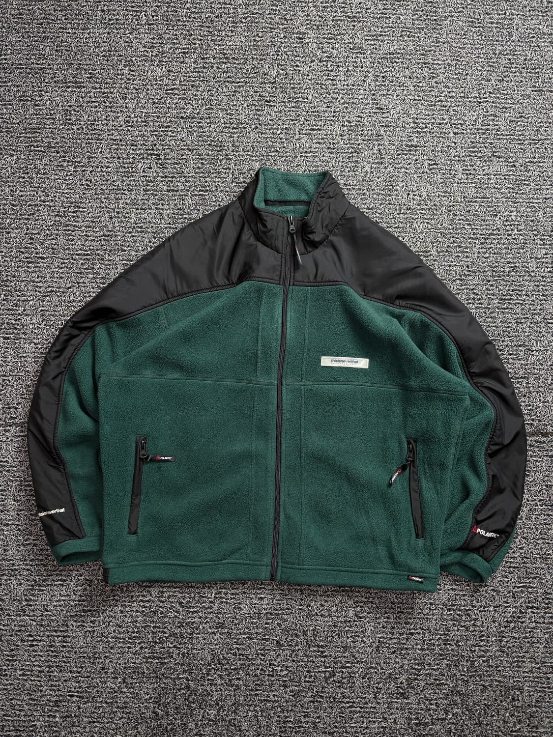 디스이즈네버댓 폴라텍 배색 박시핏 플리스 자켓 2026 상품이미지2