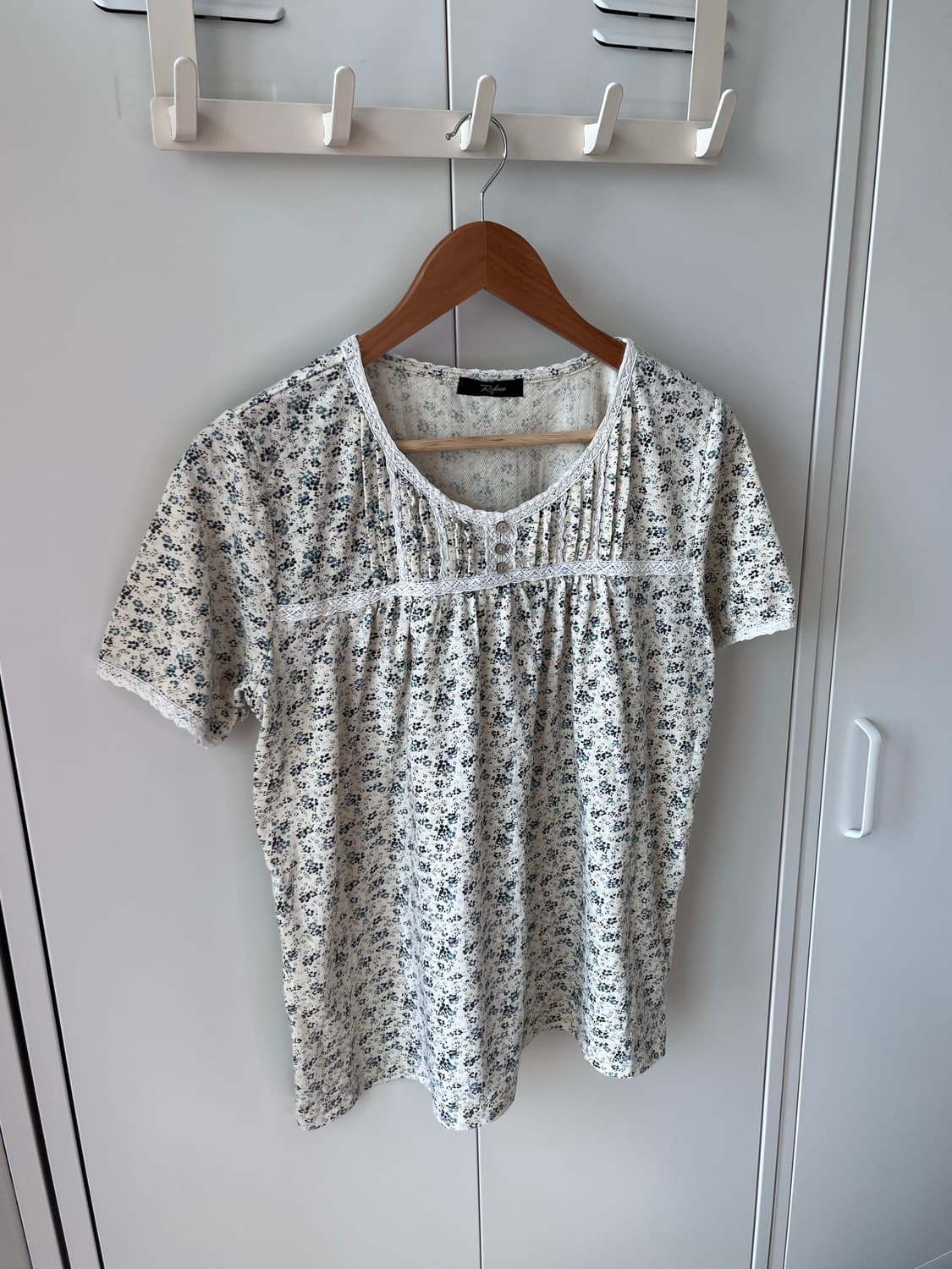 Vintage 잔꽃 단추 레이스 반팔티 상품이미지3