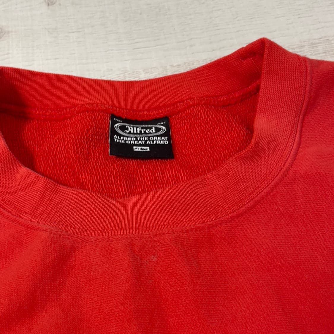 알프레드 레드 엘보패치 맨투맨 상품이미지2