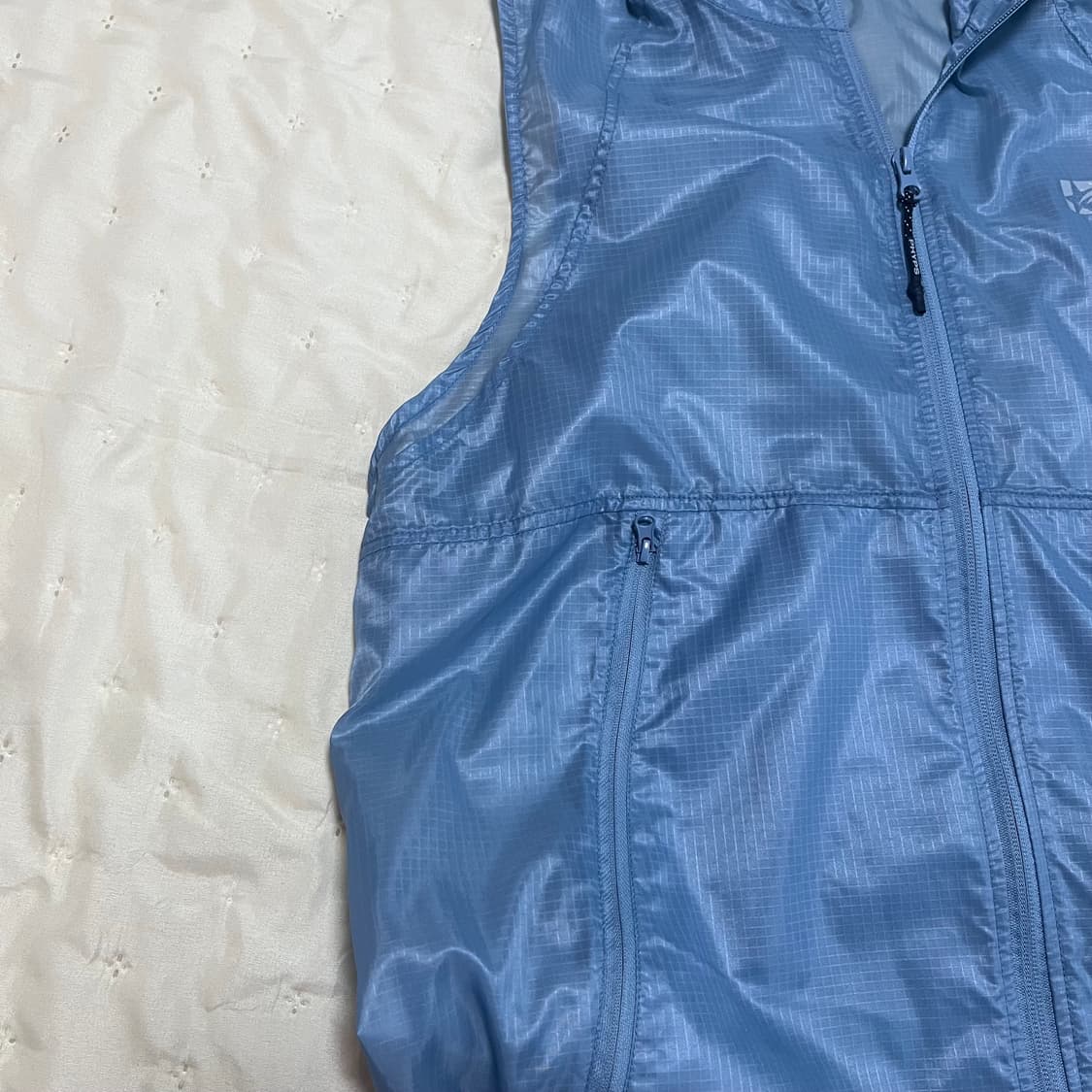 피지컬디파트먼트 WIND HOODIE VEST BLUE 상품이미지5