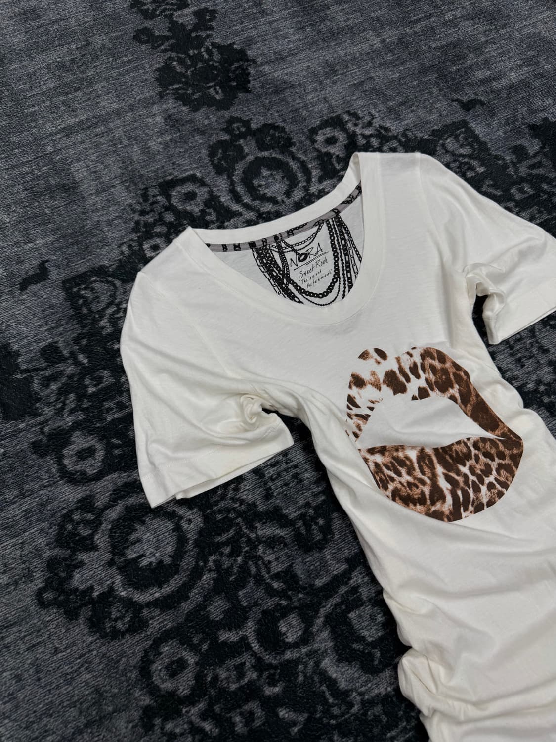 Nora sweet rock lip t shirts 상품이미지2