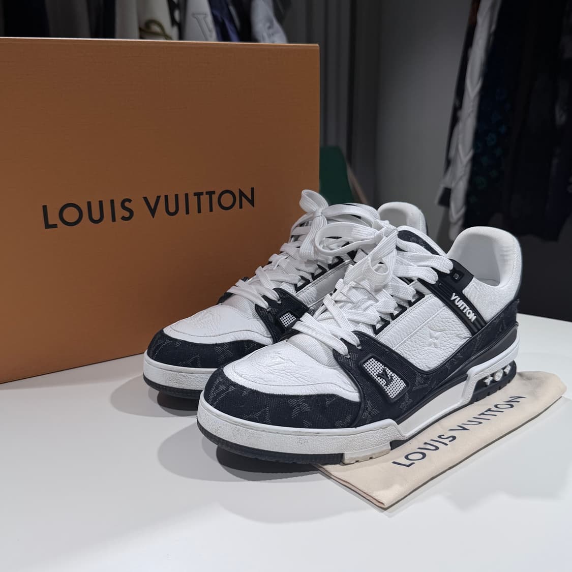(A+/9.5) / 루이비통 LV 트레이너 스니커즈 블랙 상품이미지1