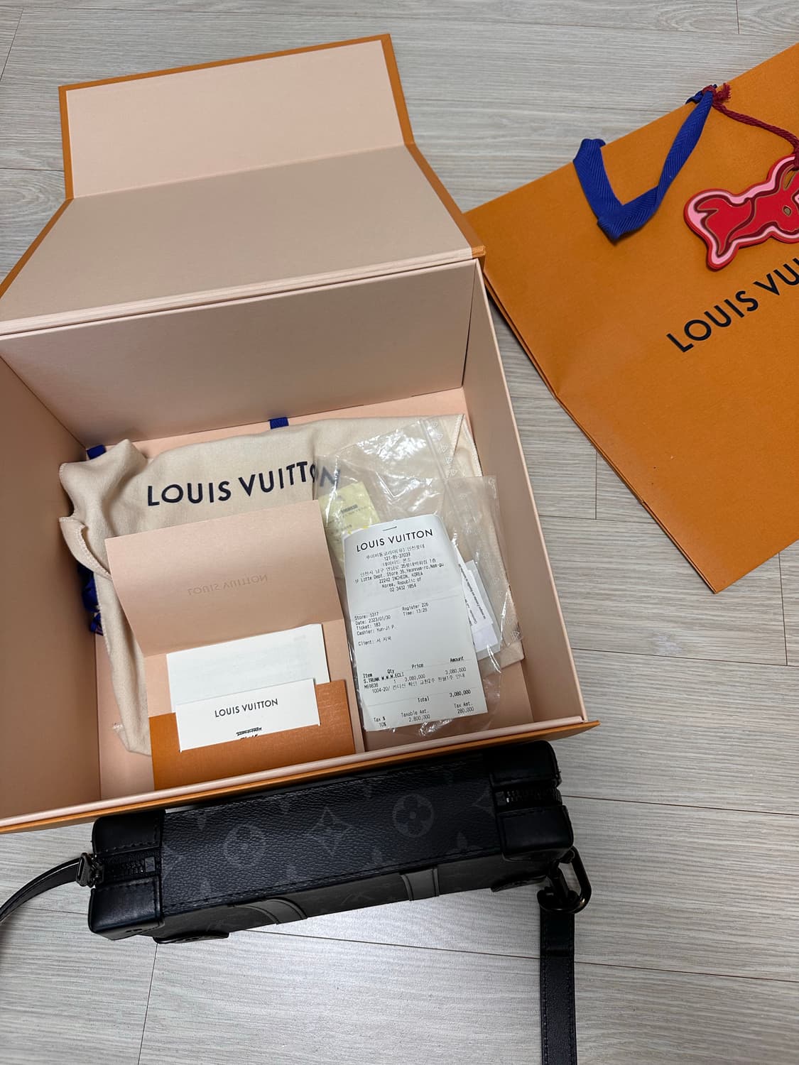 루이비통 이클립스 소프트 트렁크 월릿 크로스백 상품이미지2