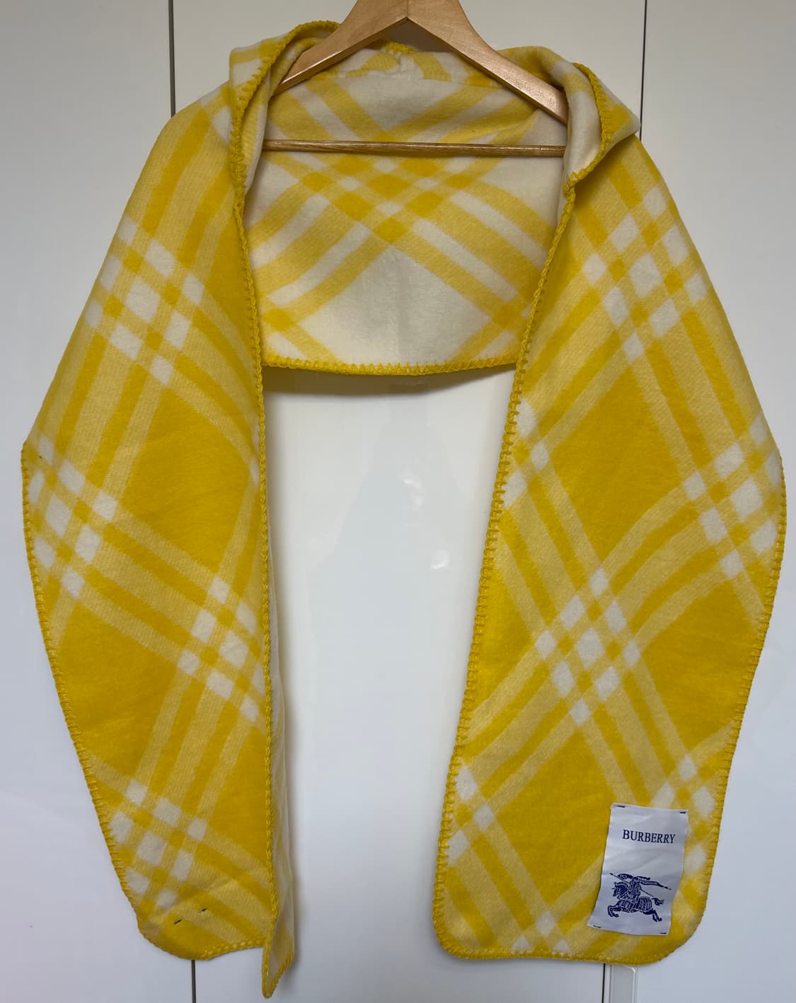 버버리 옐로우 체크 울후드머플러 남여공용 상품이미지2