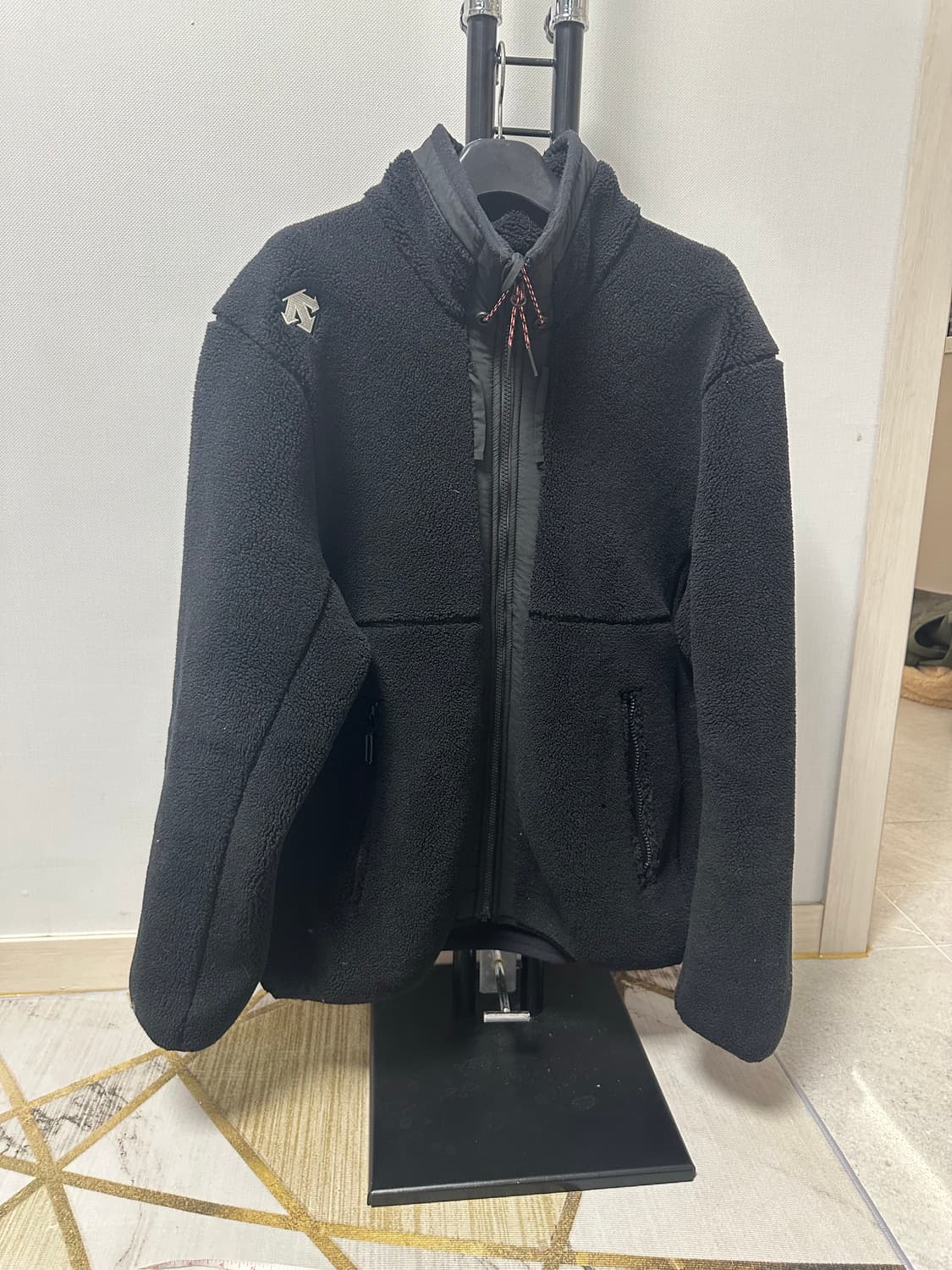 데상트 캐나다 인스파이어드 슈퍼플리스 자켓 -L사이즈 상품이미지1