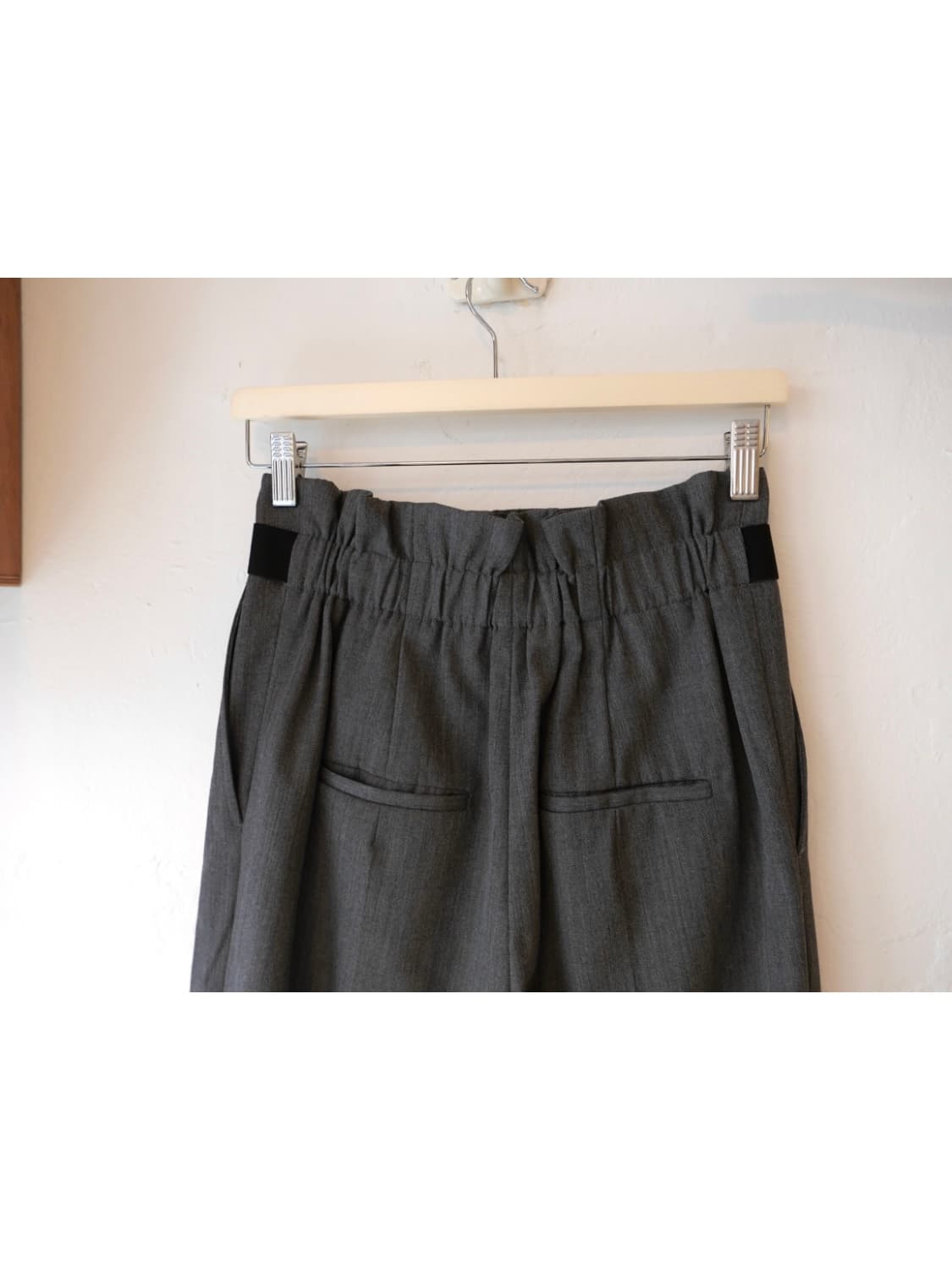 헬무트랭 버튼 턱 슬랙스 팬츠 상품이미지5