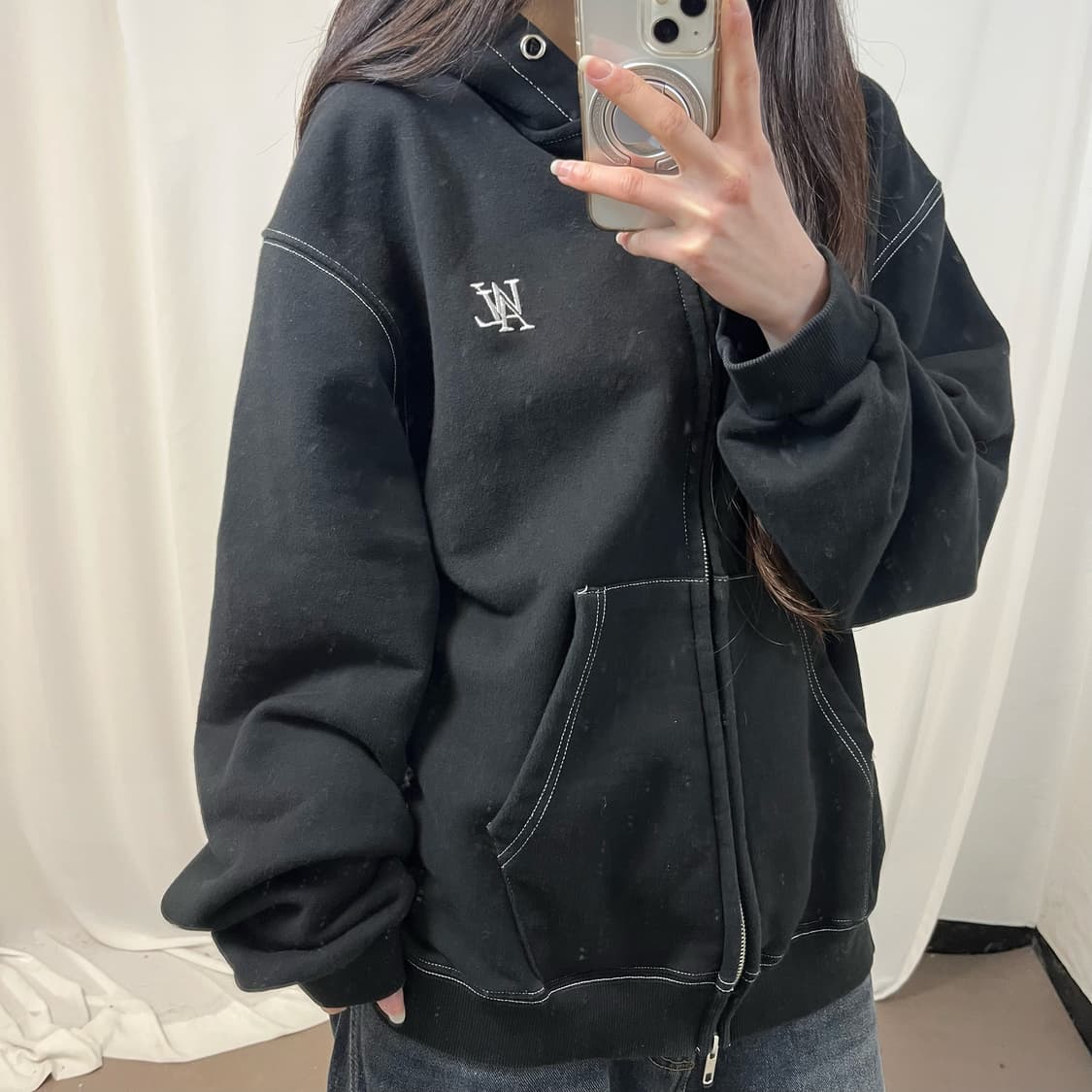 WOOALONG Two-Way Black Zip-up Hoodie 상품이미지3