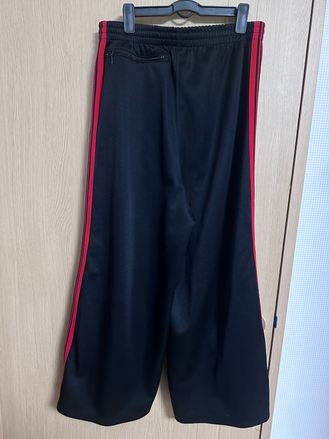 니들스 x LHP H.D. 트랙 팬츠 폴리 스무스 블랙 레드 S사이즈 상품이미지3