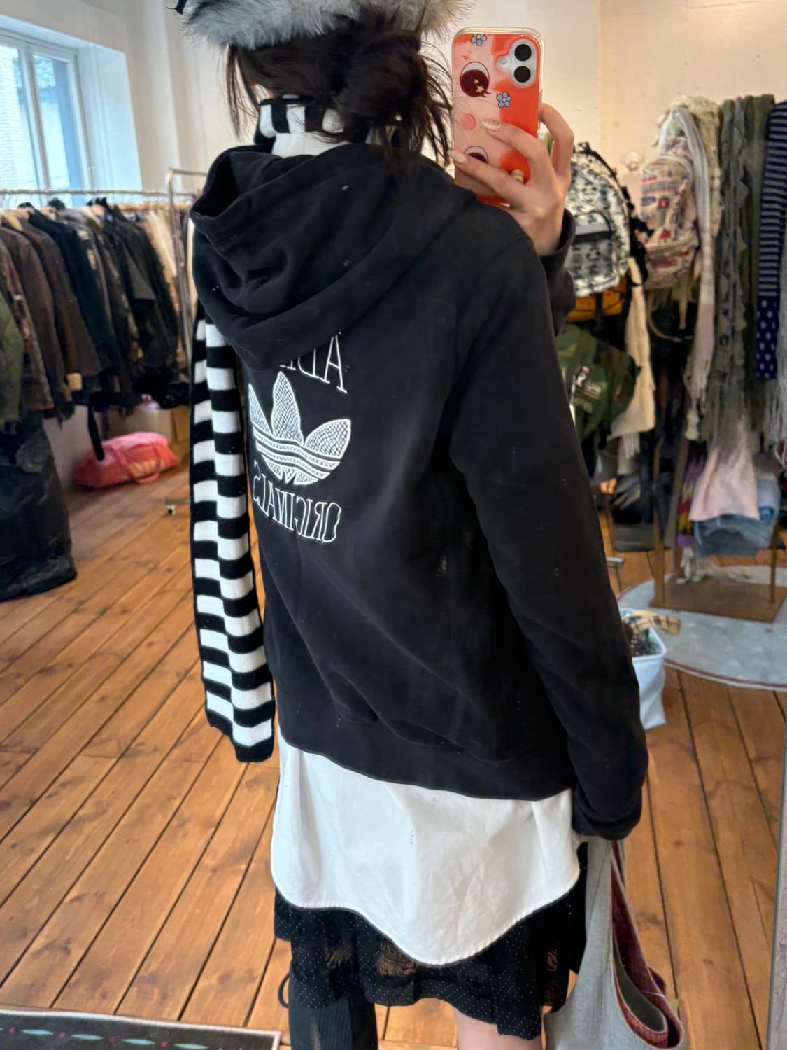 아디다스 오리지널 백 로고 후즈집업 상품이미지2