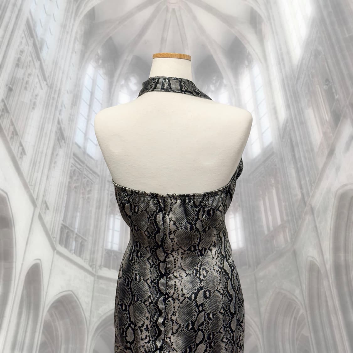 실버 파이톤 뱀피 홀터넥 새틴 드레스 오네갸루 파티룩 상품이미지6