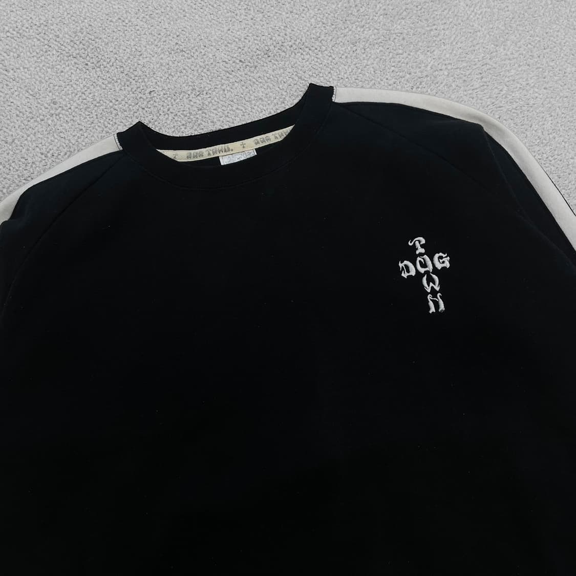 도그타운 Dog town 드래곤 그래픽 맨투맨 상품이미지4