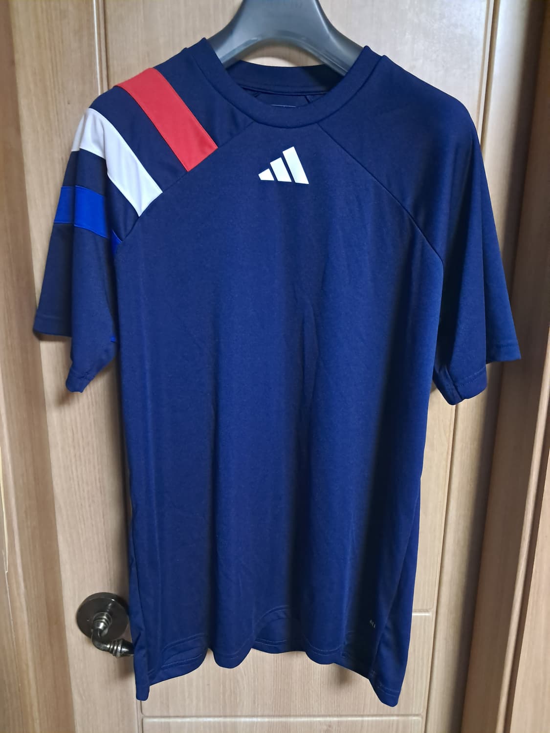 아디다스 반팔티 남성100  상품이미지1