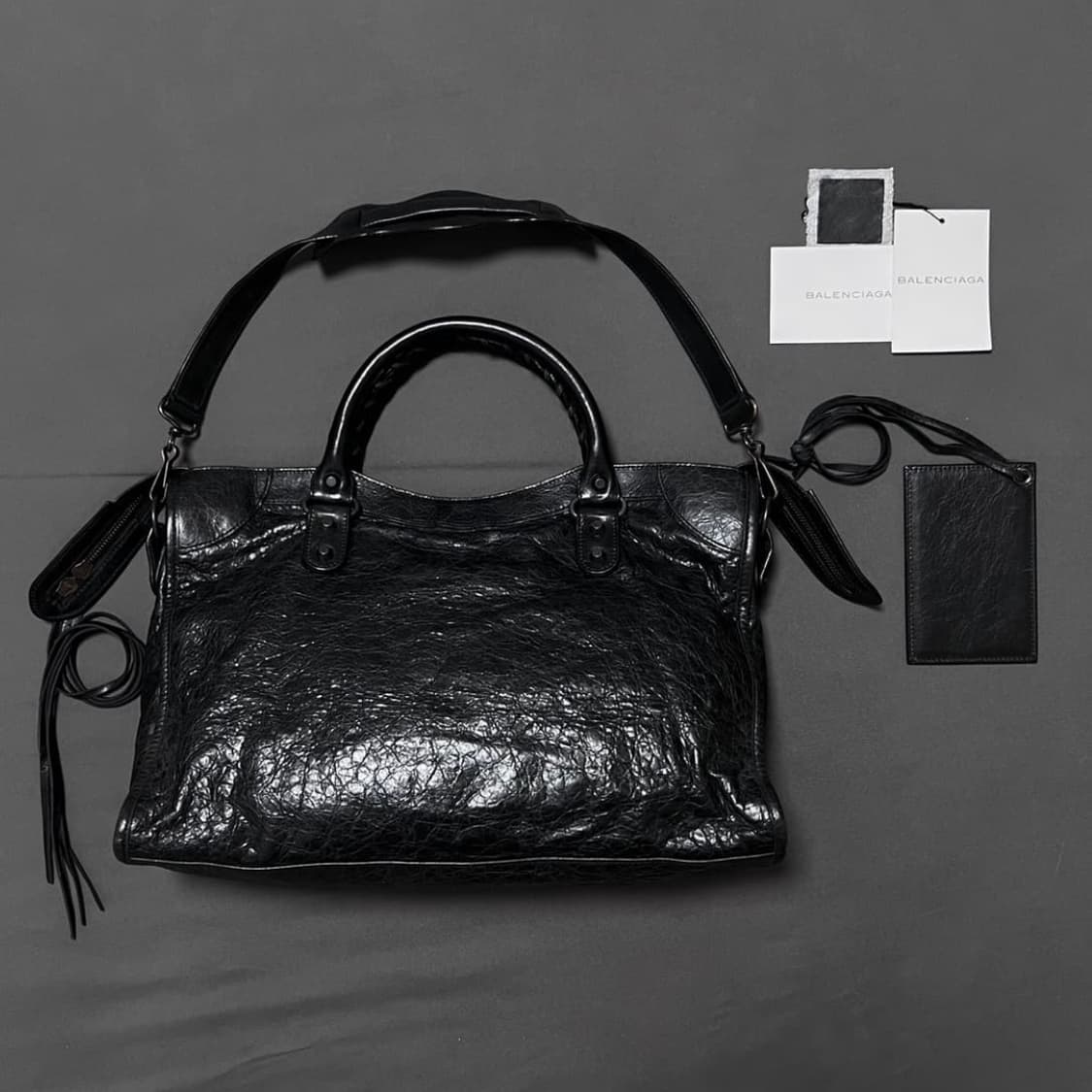 발렌시아가 블랙 모터백 상품이미지2